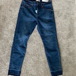Loft Skinny Jeans w Frayed Hems